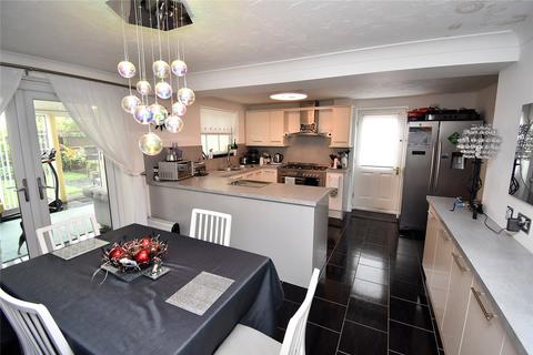 4 bedroom detached house for sale, Arnald Way, Houghton Regis, Dunstable, Bedfordshire, LU5