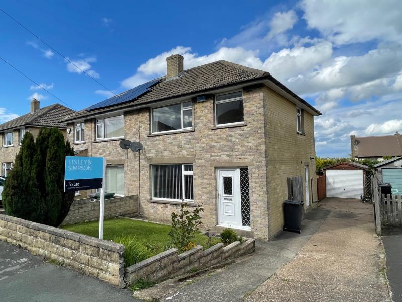 Stocks Way, Shepley, Huddersfield, HD8 8DL 3 bed semidetached house