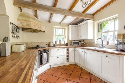 69 Guildford Road, West End, Woking, GU24 9HJ