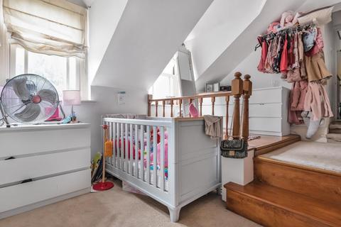 69 Guildford Road, West End, Woking, GU24 9HJ