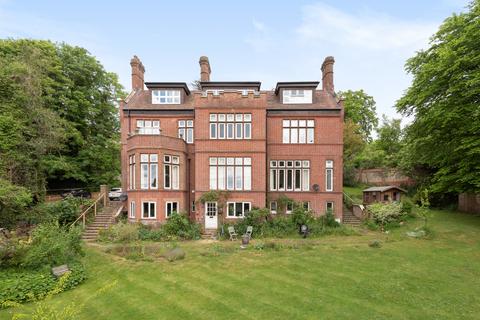 2 bedroom apartment for sale - Castle Hill, Farnham, Surrey, GU9