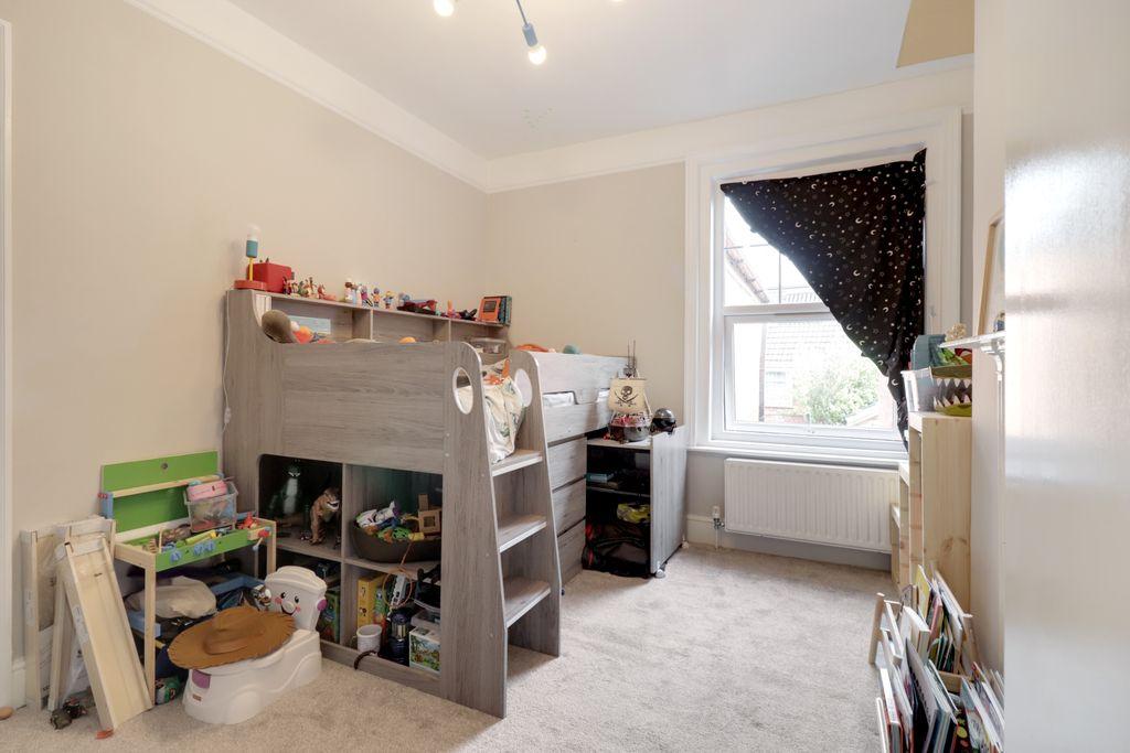 Bedroom 2 (Double)