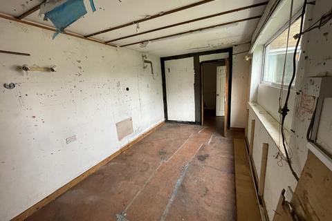4 bedroom detached house for sale - Clay Avenue, St Nicolas Park, Nuneaton, Warwickshire. CV11 6DU