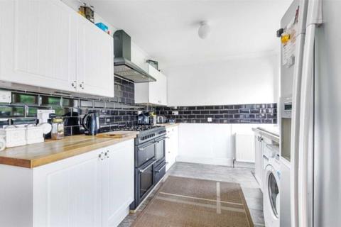 1 Tennyson Road, Romford, RM3 7AD