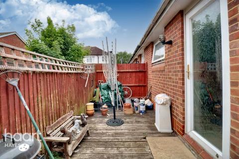 22 Cheviot Close, Harlington, Hayes, UB3 5LR