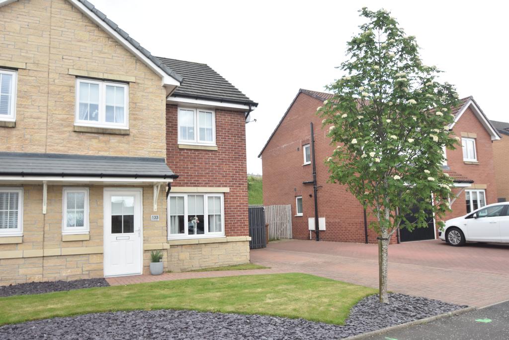 Cambridge Crescent, Airdrie ML6 3 bed semidetached house for sale £