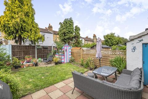 18 Hilldrop Road, Bromley, BR1 4DB