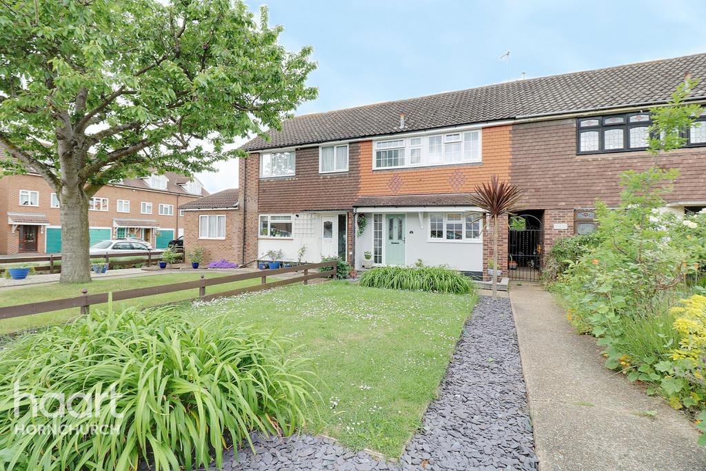 Victor Close, Hornchurch 3 bed terraced house £425,000