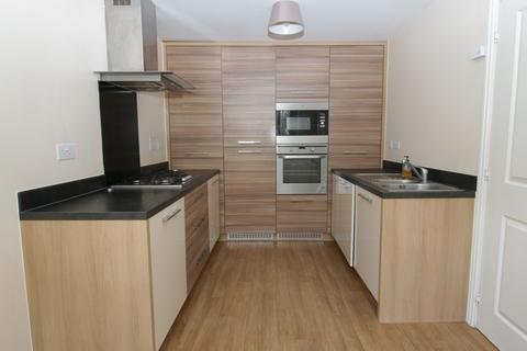 4 bedroom semi-detached house to rent, Heron Drive, CF82