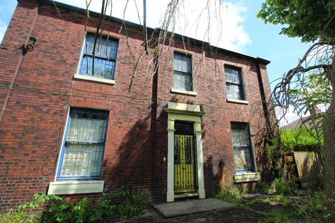 4 bedroom detached house for sale - Kenilworth Avenue, Chadderton, OL9