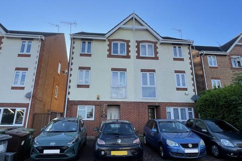 5 bedroom house to rent, Oakfield Close, Potters Bar