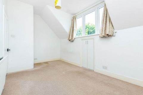 10 Treen Avenue, London, SW13 0JT