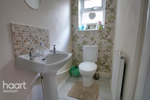 69 Crouch Avenue, Hullbridge, Hockley, SS5 6BS
