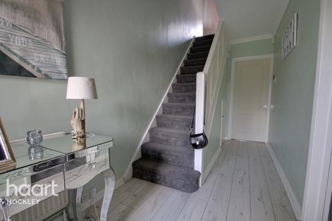 69 Crouch Avenue, Hullbridge, Hockley, SS5 6BS