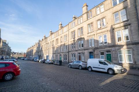 2 bedroom flat to rent, Dalmeny Street, Leith Walk, Edinburgh, EH6