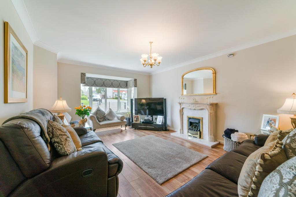 Benview, Bannockburn, Stirling... 4 bed detached house £285,000