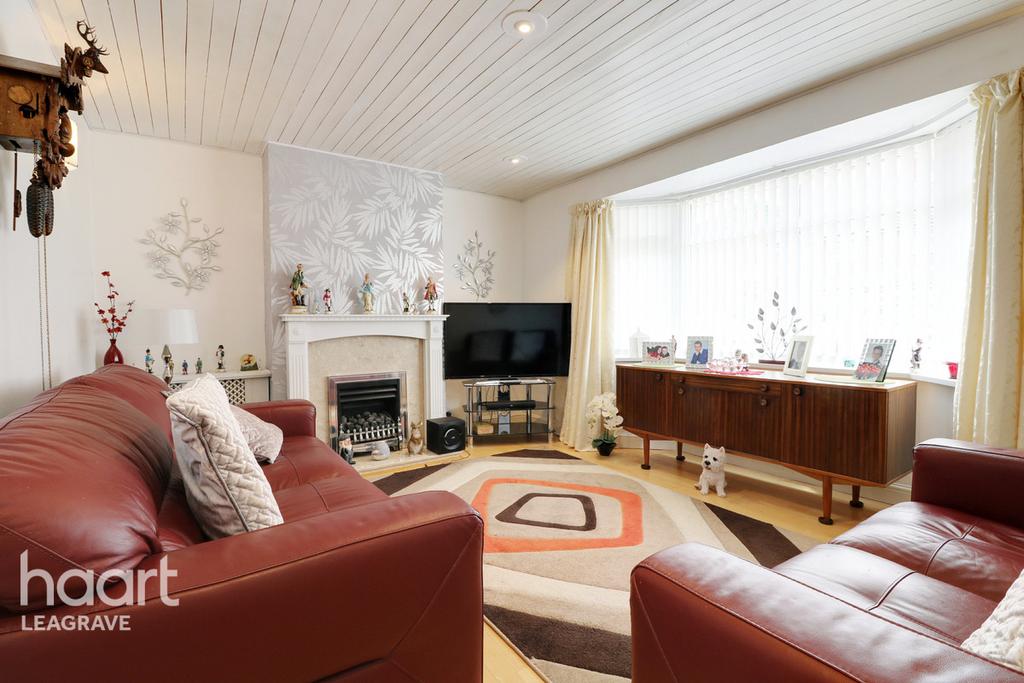Brooklands Close, Luton 4 bed semidetached house £375,000
