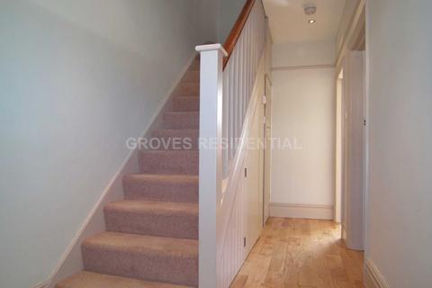 undefined, Melrose Gardens KT3