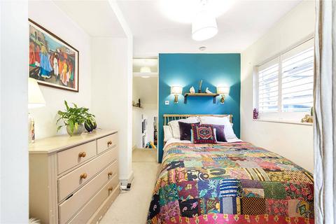 1 bedroom flat for sale, Hazlebury Road, Fulham, London, SW6