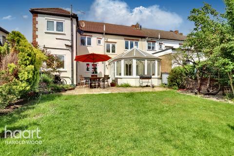23 The Drive, Harold Wood, Romford, RM3 0DU