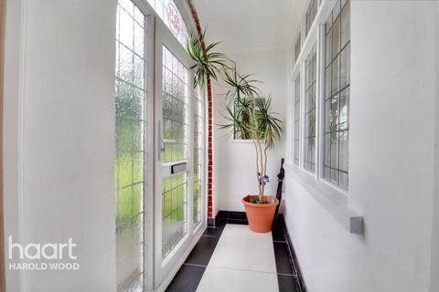 23 The Drive, Harold Wood, Romford, RM3 0DU