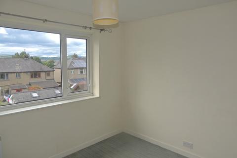 2 bedroom flat to rent - Bleaswood Road, Oxenholme, Kendal