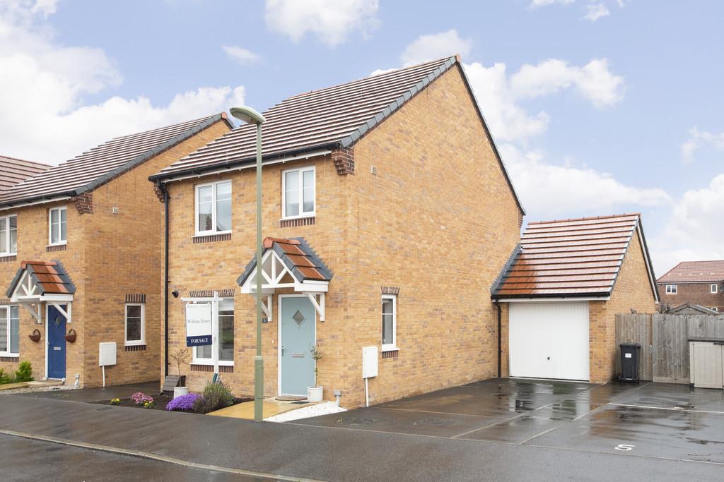 Marigold Crescent, Didcot 3 bed link detached house £400,000