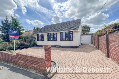 2 Belchamps Way, Hockley, SS5 4NT
