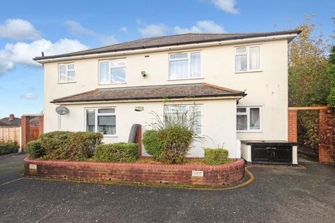 2 bedroom ground floor maisonette to rent, Jolyon Court, Meadow Walk, Cradley Heath, B64