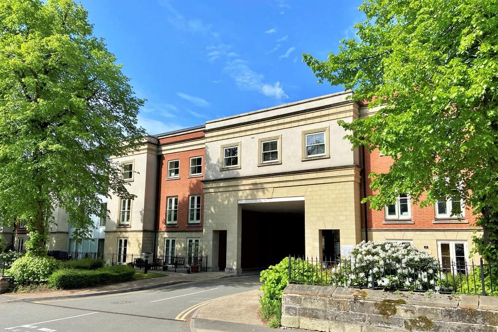 Station Road, AshbydelaZouch 1 bed apartment £150,000