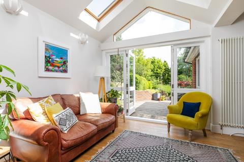 5 Godwin Close, Winchester, SO22 5JN