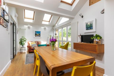 5 Godwin Close, Winchester, SO22 5JN