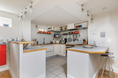 5 Godwin Close, Winchester, SO22 5JN