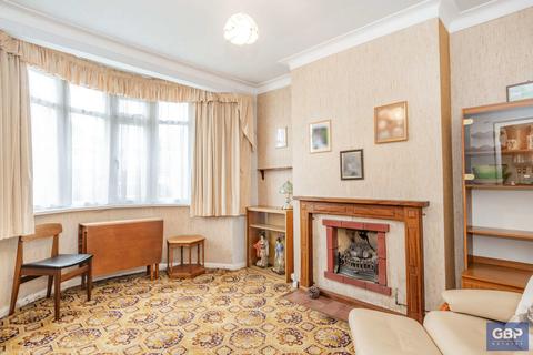 20 Blenheim Gardens, Aveley, South Ockendon, RM15 4EB