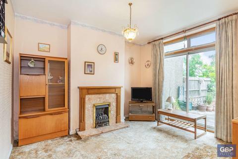 20 Blenheim Gardens, Aveley, South Ockendon, RM15 4EB