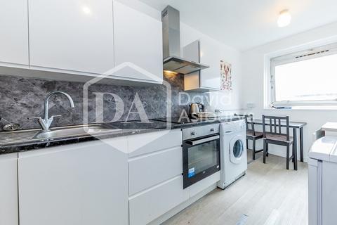 4 bedroom apartment to rent, York Way, Camden Town, London