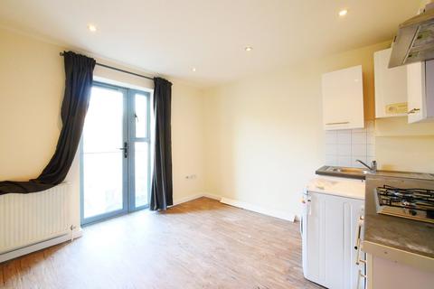 1 bedroom apartment to rent - Platinum Court, Cephas Avenue, London, E1