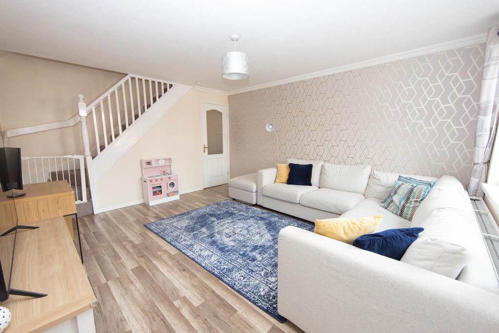 Clos Cwm Du, Pontprennau, Cardiff 2 bed semidetached house £285,000