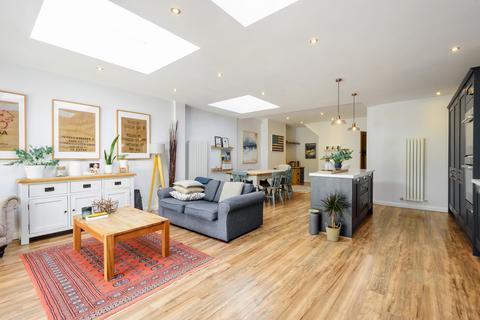 101 Charterhouse Road, Orpington, BR6 9EN