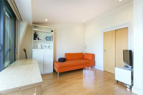 3 bedroom flat to rent, Parkway, Camden, London