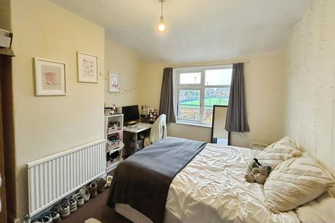 4 bedroom semi-detached house to rent, Leighbrook Road, Fallowfield, M14