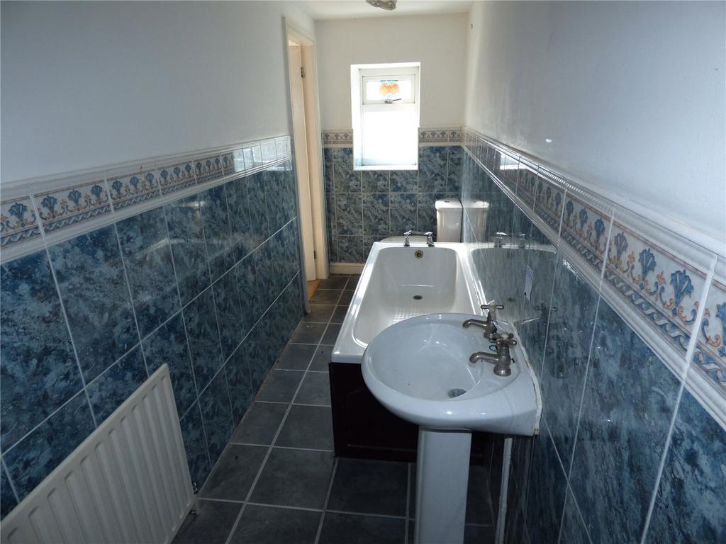 En-Suite Bath