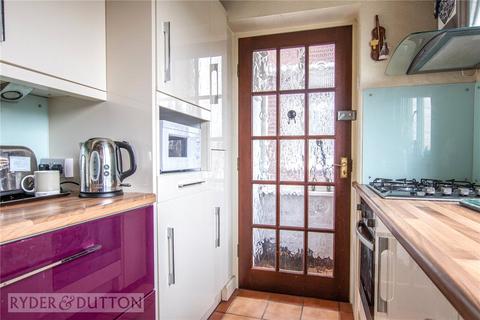 3 bedroom semi-detached house for sale - Penistone Road, Waterloo, Huddersfield, West Yorkshire, HD5