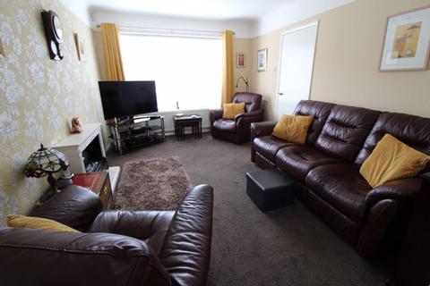 27 Beechcroft Drive, Whitby, Ellesmere Port, CH65 6PD