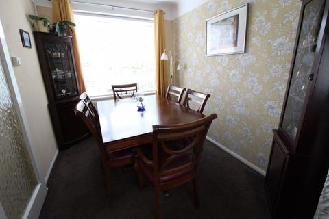 27 Beechcroft Drive, Whitby, Ellesmere Port, CH65 6PD