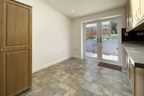 75 Sullivan Road, Exeter, EX2 5RB