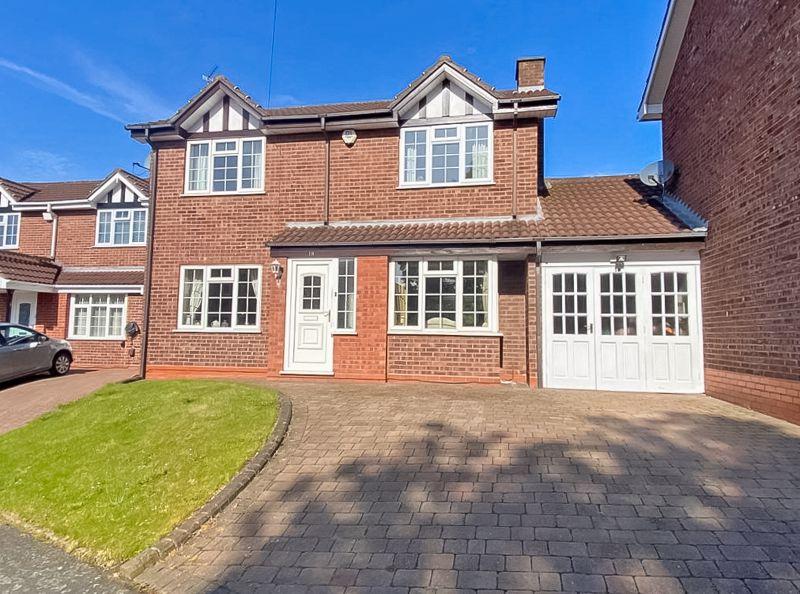 Glamis Road, Willenhall 3 bed link detached house £270,000