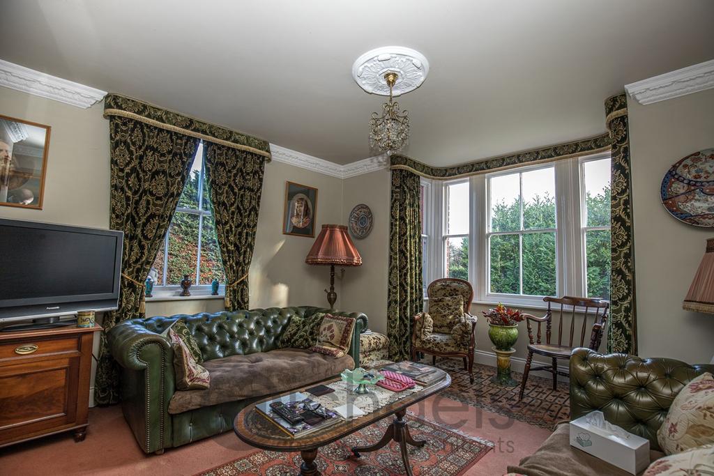 Wethersfield Road, Sible Hedingham, Halstead, CO9 4 bed detached house