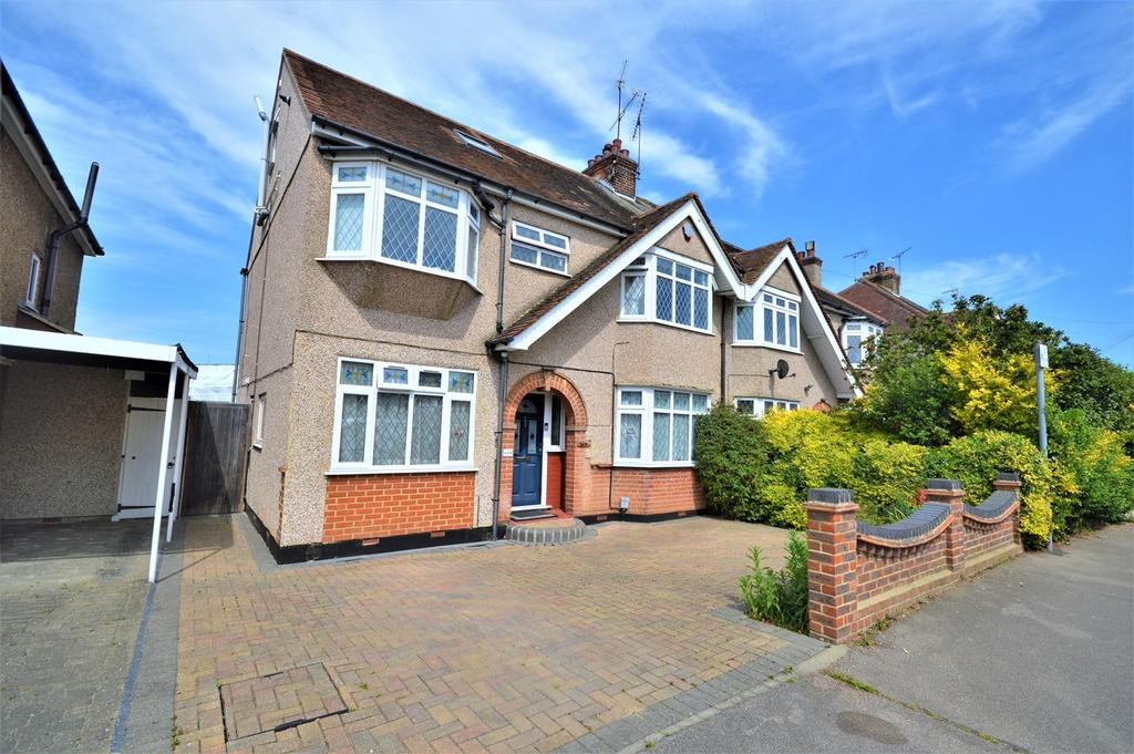 Moulsham Drive, Chelmsford, CM2 6 bed semidetached house £685,000