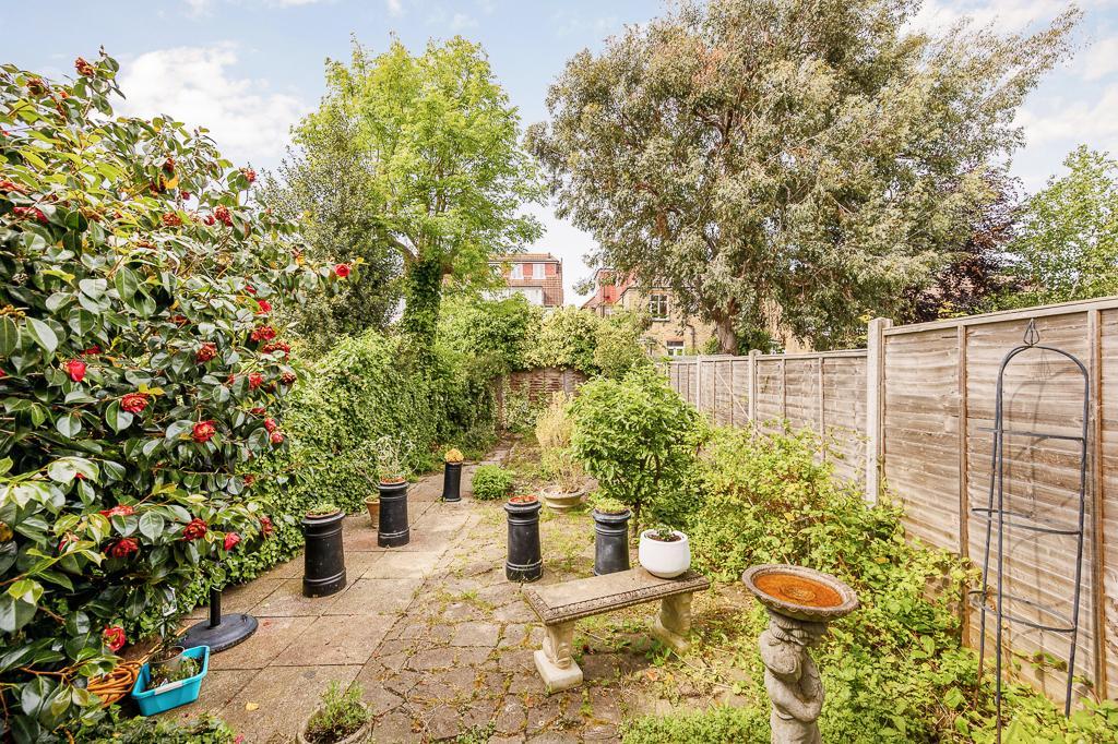 Milton Road, Hanwell, London, W7 1LQ 4 bed terraced house £849,950